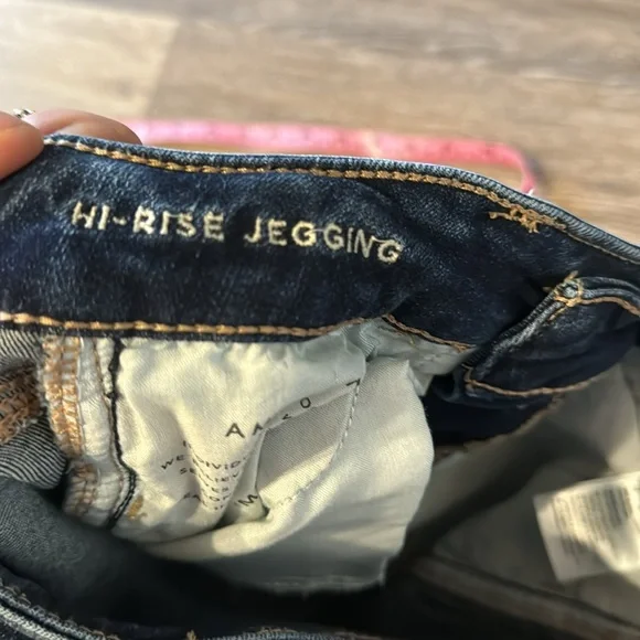 American Eagle high rise jeggings distressed button fly denims jeans women’s 4 - Picture 9 of 9